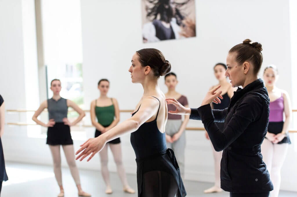 2303305674TCross | Royal Academy of Dance