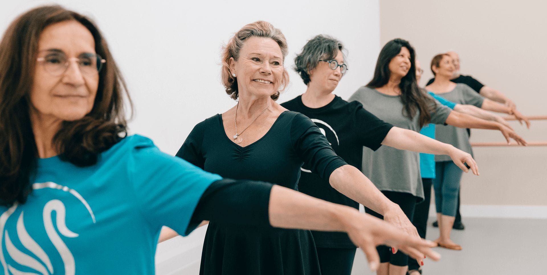 RAD-Silver-Swans-page-header | Royal Academy of Dance senior students taking an RAD Silver Swans ballet class