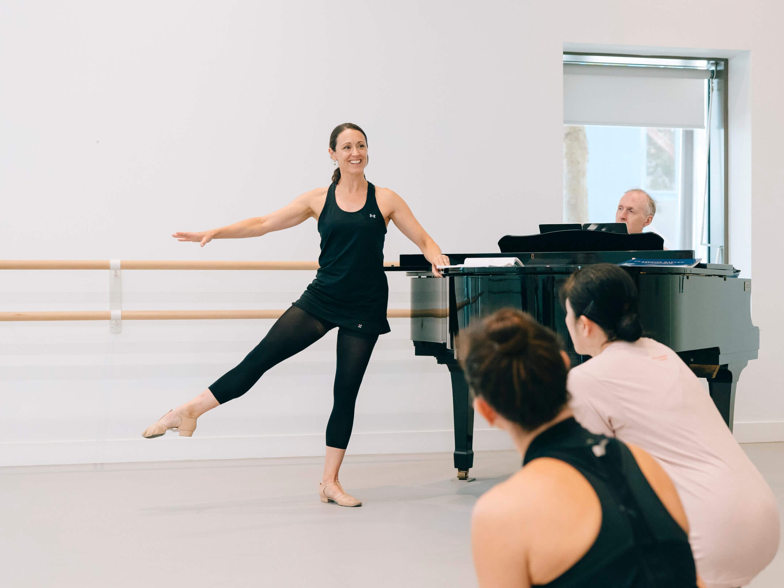 ADL18505 | Royal Academy of Dance