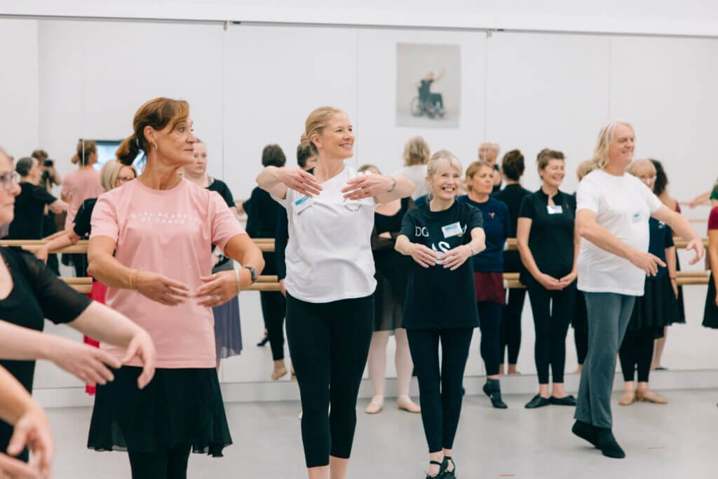 DL38128 | Royal Academy of Dance