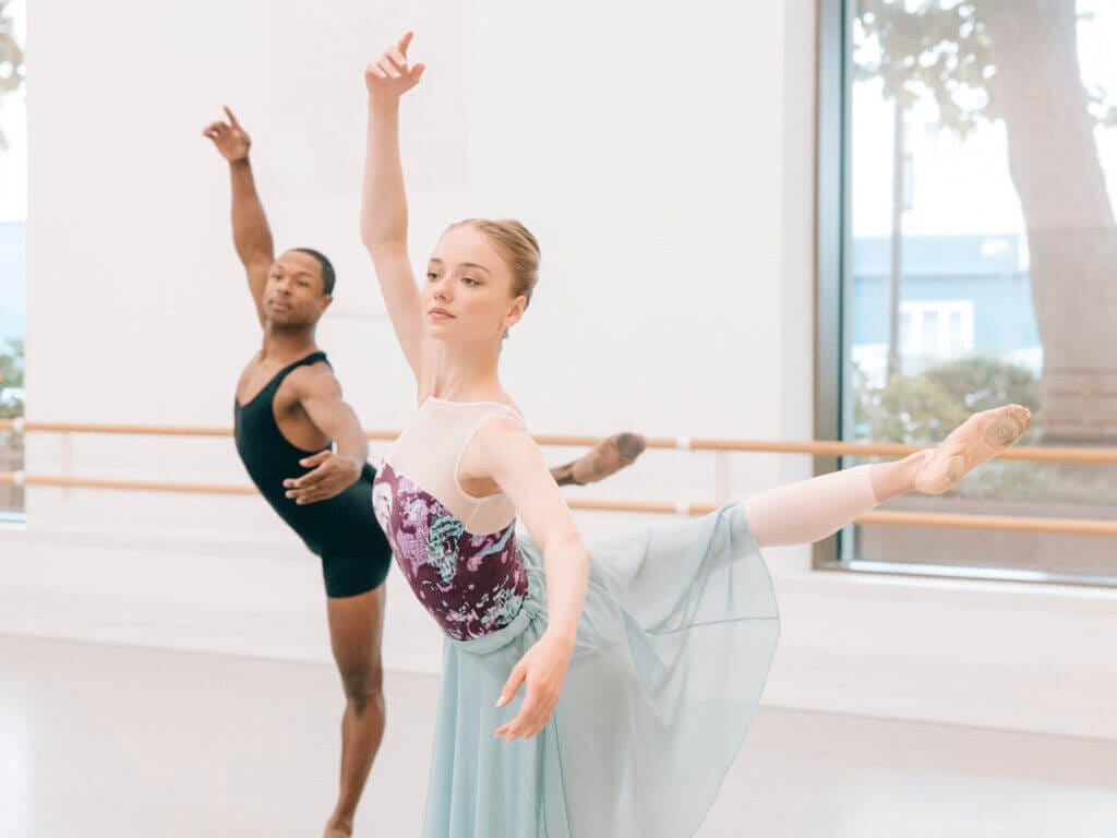 ADL29434 | Royal Academy of Dance